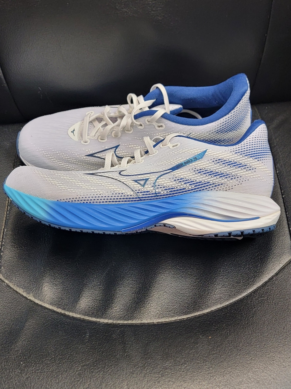 Mizuno Lightweight White and Blue Running Trainers